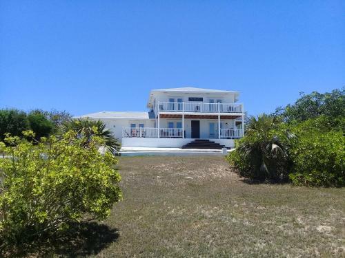 The White House, Long Island