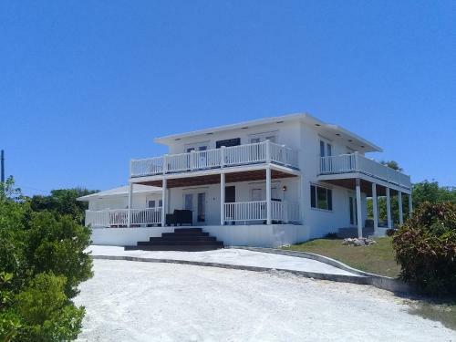 The White House, Long Island