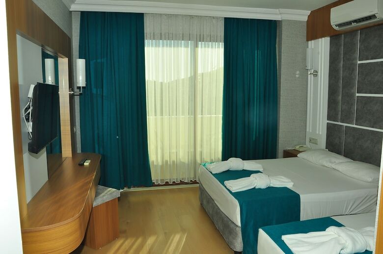 Side Yesiloz Hotel