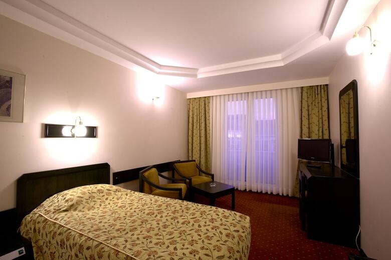 Istanbul Royal Hotel