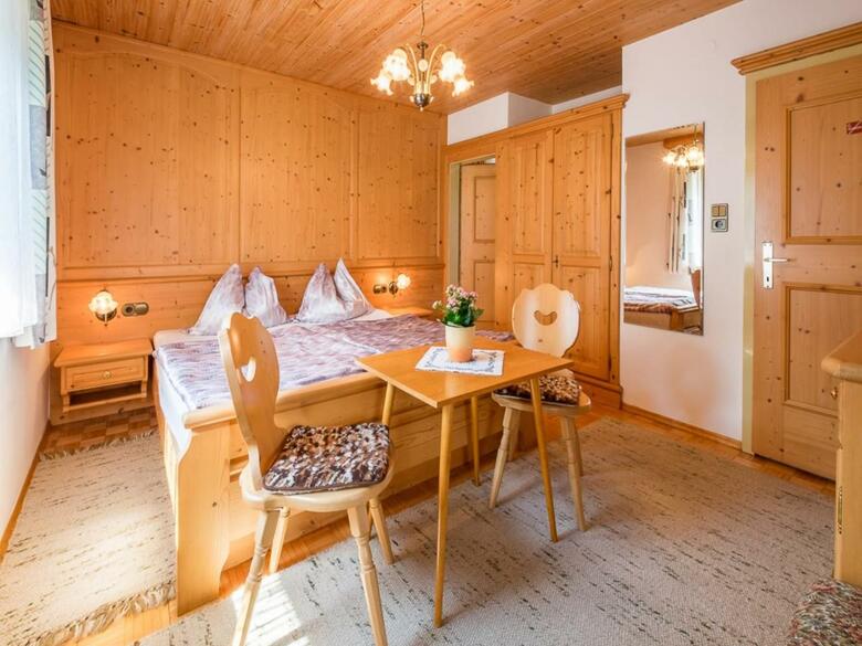 Apartment F�gen