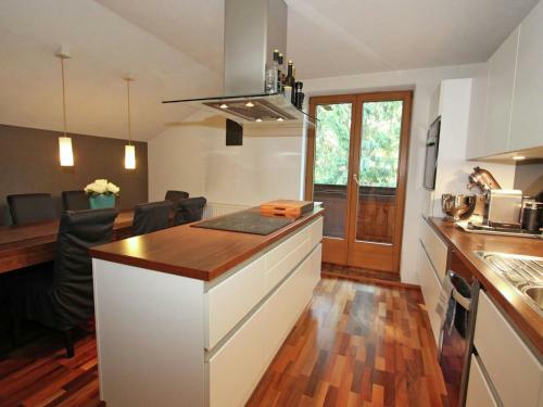 Apartment F�gen IV