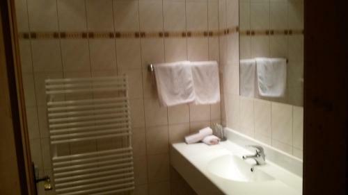 Posada Gasthof Pension Traube