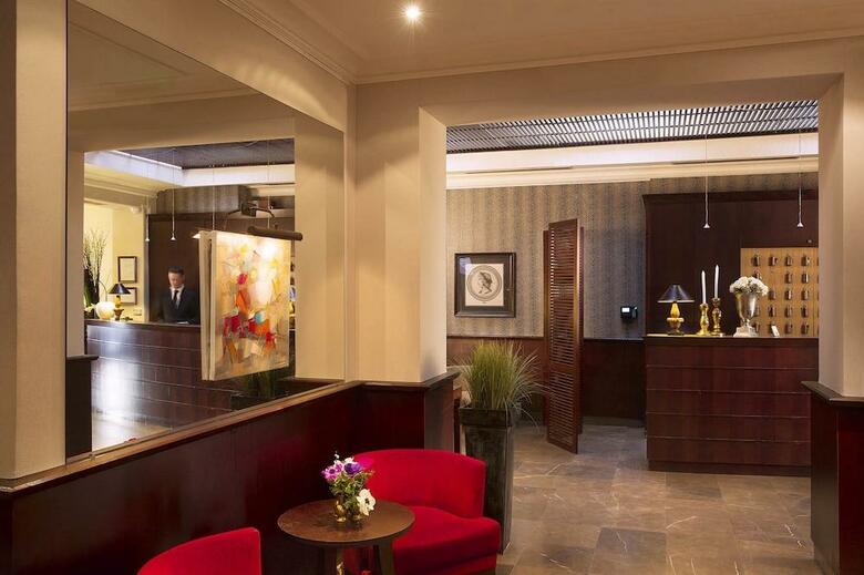Exclusive Hotel Montfleuri Arc De Triomphe