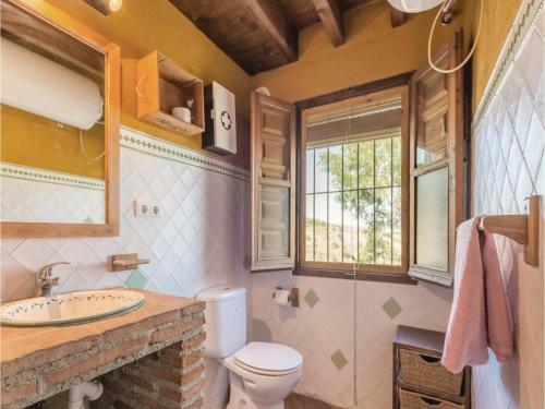 Five-bedroom Holiday Home In Almachar