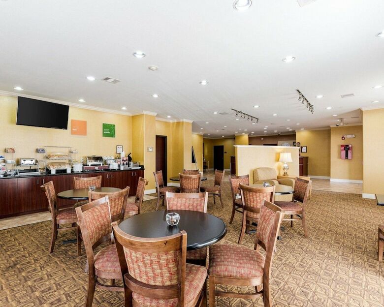 Hotel Comfort Suites Pearland - South Houston