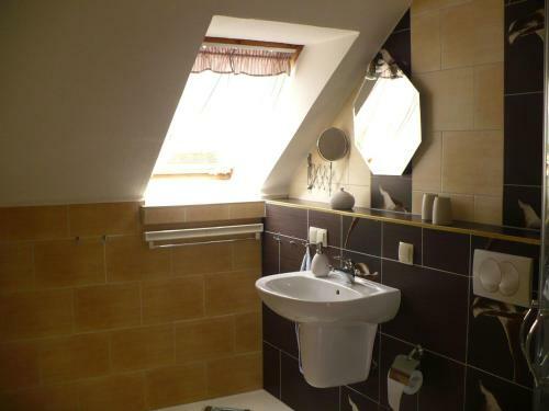 Cozy Apartment In Walkendorf With Garden