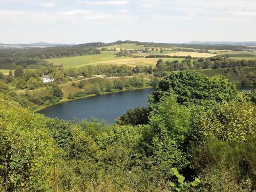 Spacious Apartment In The Vulkaneifel