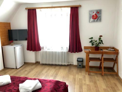 Hostal Pension Rote Rosen