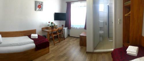 Hostal Pension Rote Rosen