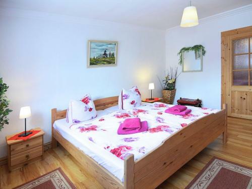 Cozy Apartment In Sieber With River Nearby