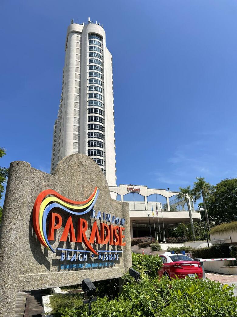 Hotel Rainbow Paradise Beach Resort