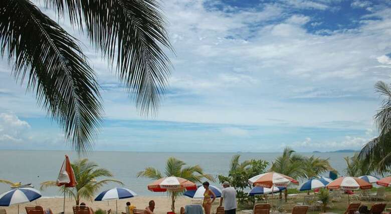 Hotel Rainbow Paradise Beach Resort