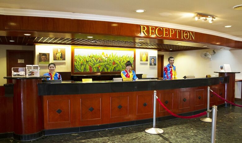 Hotel Rainbow Paradise Beach Resort