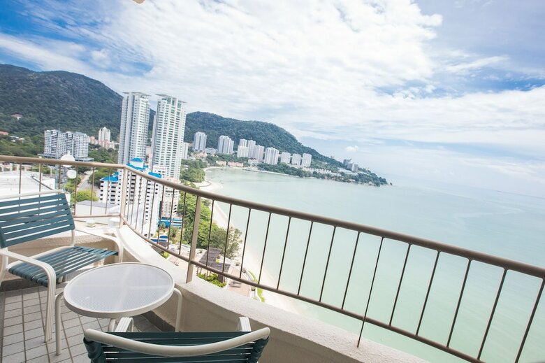 Hotel Rainbow Paradise Beach Resort
