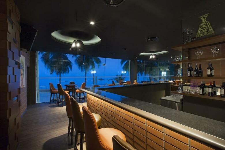 Hotel Tanjung Bungah Beach