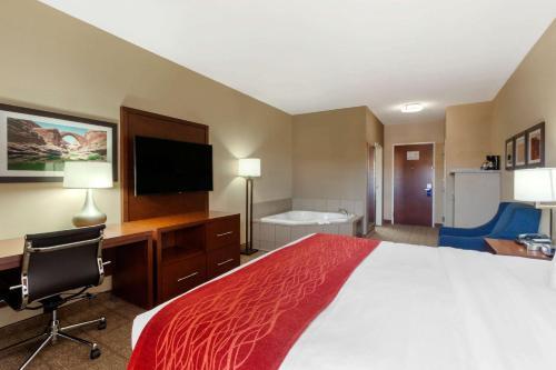 Hotel Comfort Inn & Suites Page
