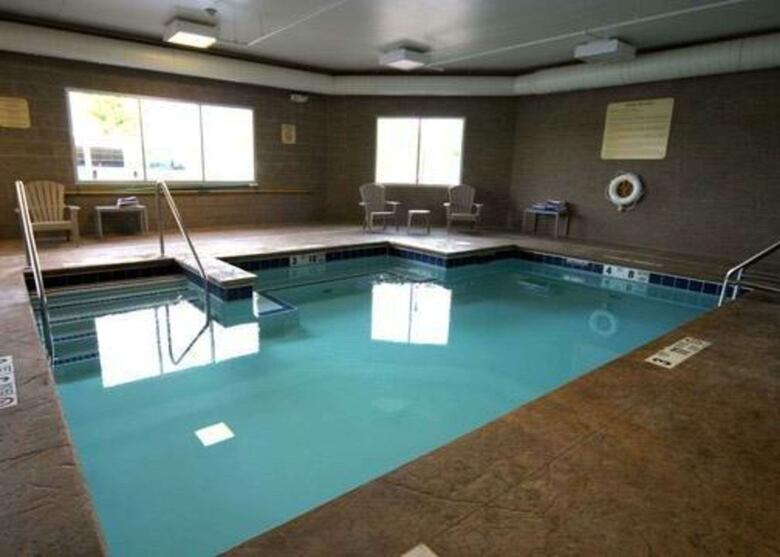 Hotel Comfort Inn & Suites