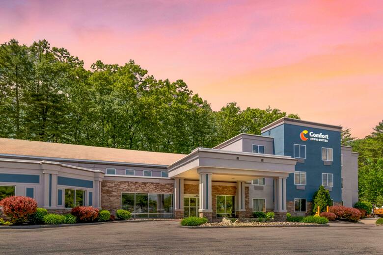 Hotel Comfort Inn & Suites