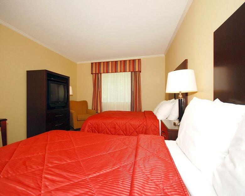 Hotel Comfort Inn & Suites