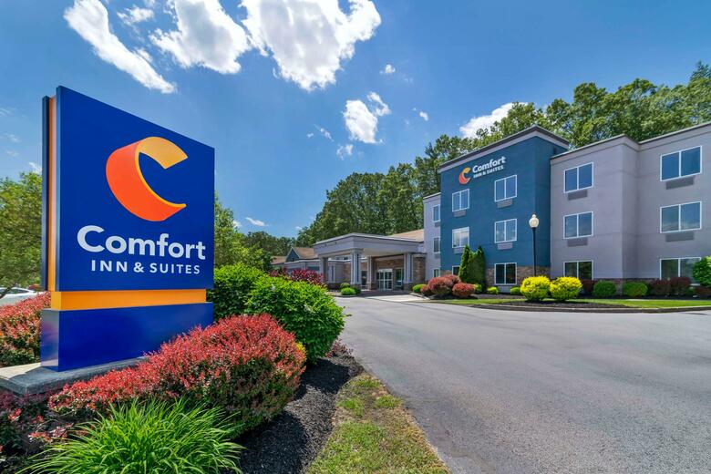 Hotel Comfort Inn & Suites