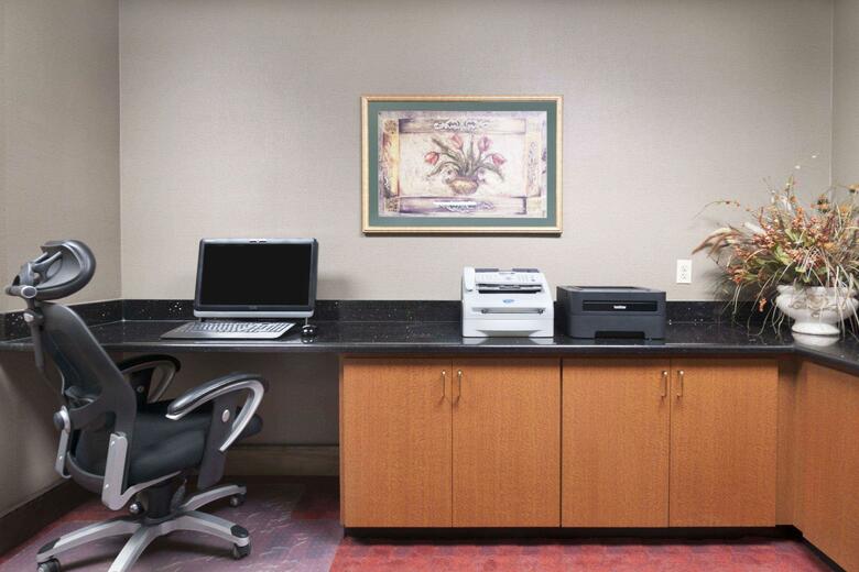 Hotel Wingate By Wyndham Schaumburg / Convention Center