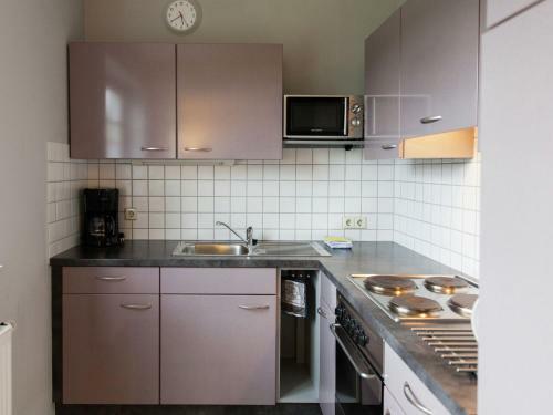 Cozy Apartment In Rommersheim Near Forest