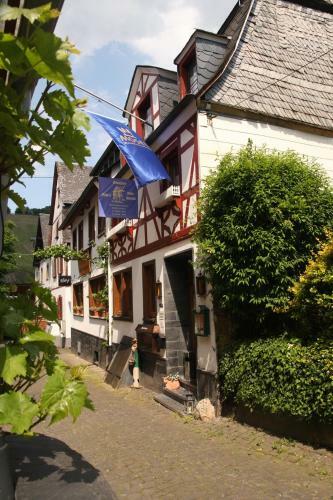 Hostal G�stehaus K�hn's Weinschenke