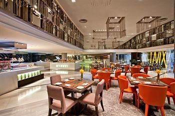 Hotel Crowne Plaza Shanghai Harbour City