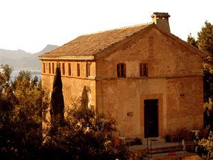 Petit Hotel Hostatgeria La Victoria