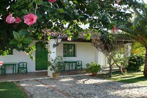 Aparthotel Cortijo Las Pi�as