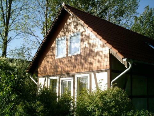 Charming Bungalow In Borgerende-rethwisch With Sauna