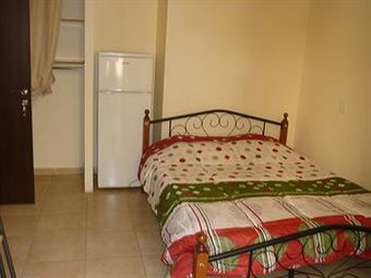 Hotel Tseri Budget Residences