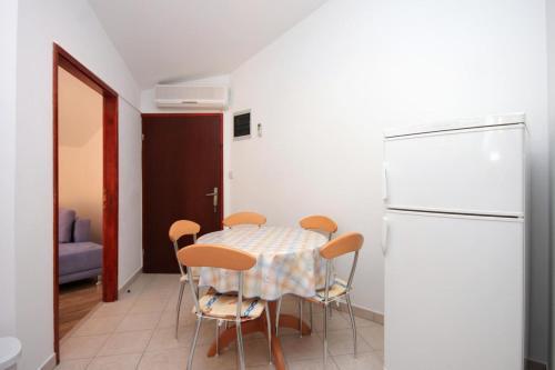 Apartments By The Sea Prigradica (korcula) - 9288