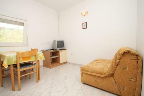 Apartment Bozava 8123a
