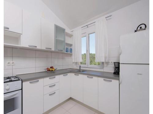 Holiday Home Brna Kosirina