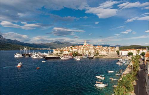 Holiday Home Brna Kosirina
