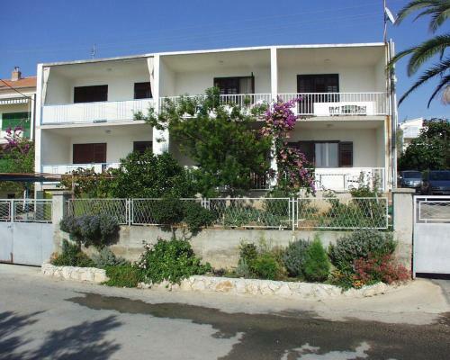 Apartment Brodarica 961a