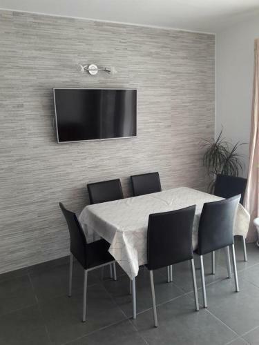 Apartment Brodarica 4195a