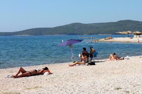 Apartment Brodarica 961c