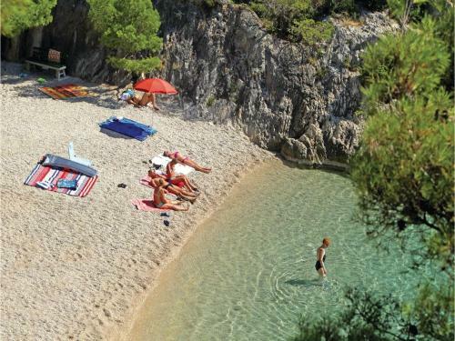 Two-bedroom Holiday Home In Zagvozd