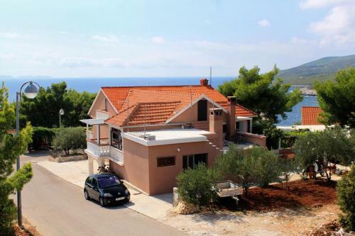 Apartment Zavalatica 4453a