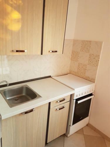 Apartments Maestral