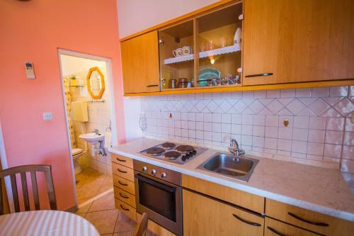 Jazina Apartments
