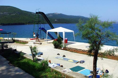 Hostal Twin Room Luka 8132d