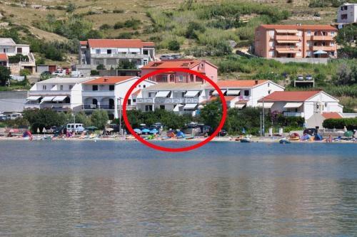 Apartment Metajna 6466c