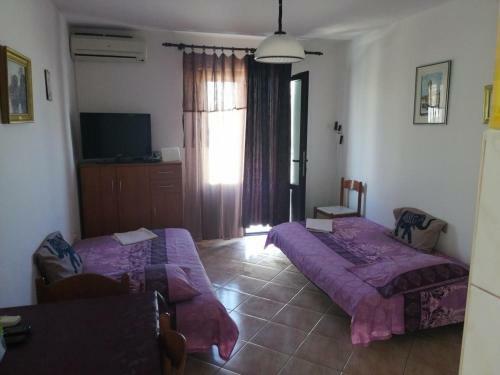 Apartments With A Parking Space Metajna (pag) - 4127