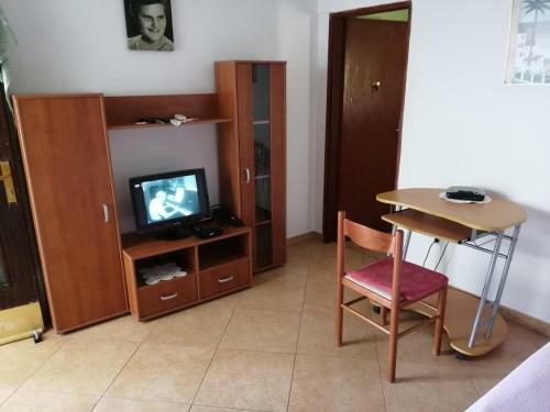 Apartment Metajna 4127b