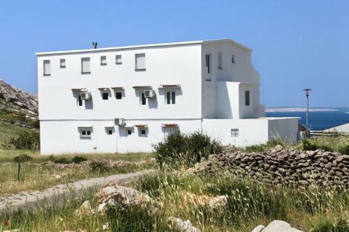 Apartment Metajna 4118a