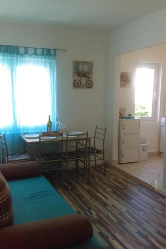 Apartment Zubovici 13966b